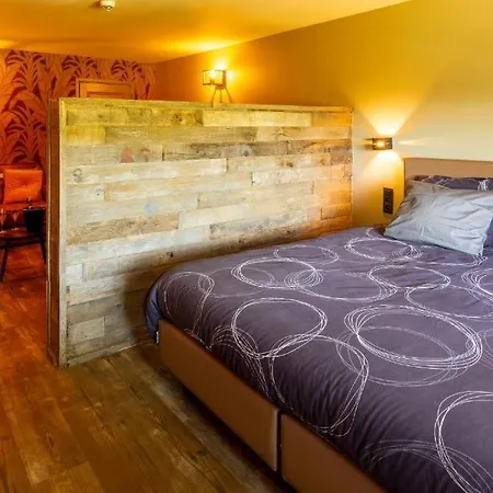 Lignely B&B 더뷔